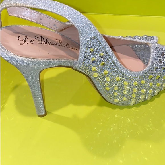 High Heels - Picture 5 of 5